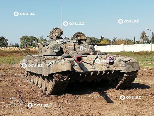 Düşmən daha bir zirehli texnikasını döyüş meydanında qoyub qaçdı - FOTO