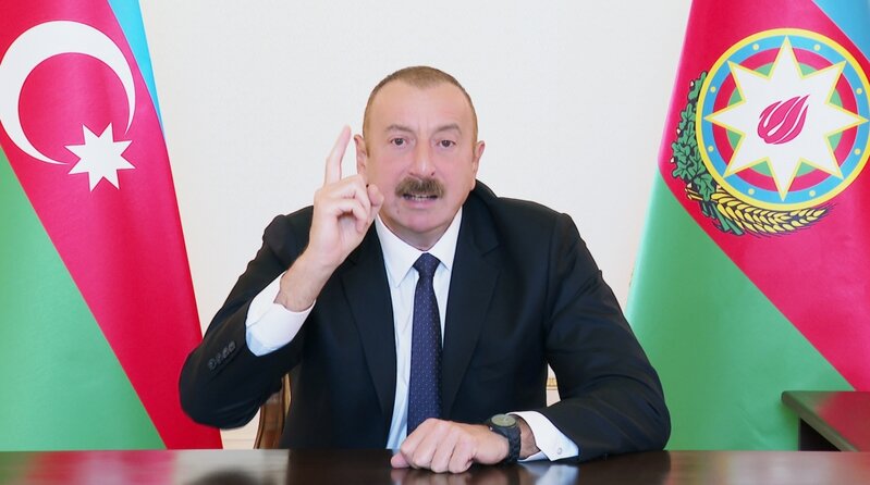 İlham Əliyev: "Eyni sözləri min dəfə deyirdim ki, adamların beyninə girsin