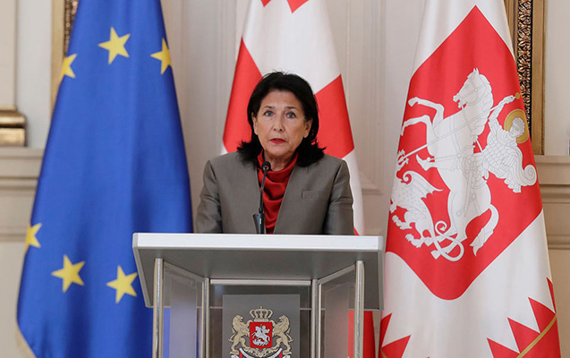 Gürcüstan Prezidentinin 9 ölkəyə səfərinə icazə verilmədi