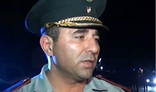 Azərbaycanda sabiq polis rəisi əmisi tərəfindən bıçaqlandı