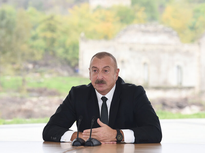 İlham Əliyev Azərbaycan xalqını təbrik etdi