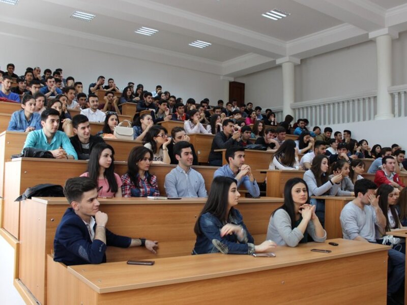 Azərbaycanda əlaçı təqaüdü alan tələbələrin sayı açıqlandı
