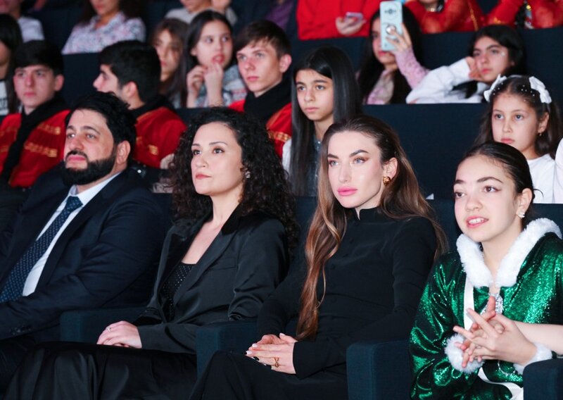 Leyla və Alena Əliyeva mükafatlandırma mərasimində - FOTOLAR