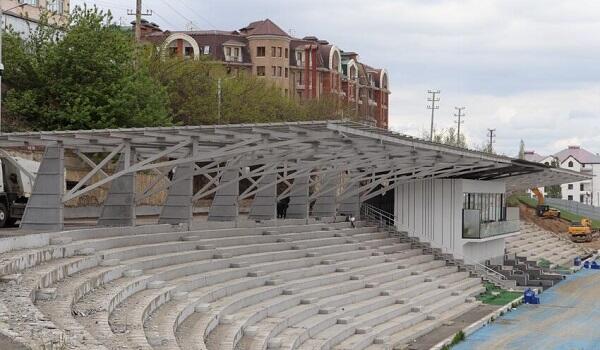 Xankəndi stadionu yenidən qurulur