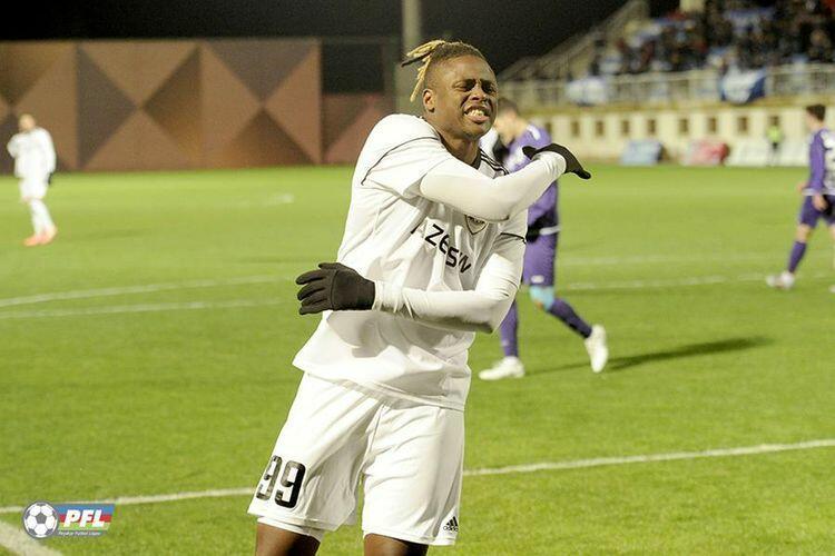 "Qarabağ" hücumçusu ilə yollarını ayırdı - Müqaviləyə xitam verildi