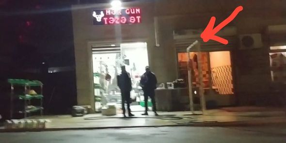 Bakıda daha bir iyrənc mənzərə: Qanunsuz ət kəsiminə niyə göz yumulur? - FOTO