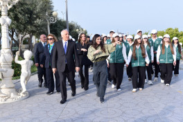 Leyla Əliyeva və Arzu Əliyeva Sumqayıtda ağacəkmə aksiyasında iştirak ediblər - FOTOLAR