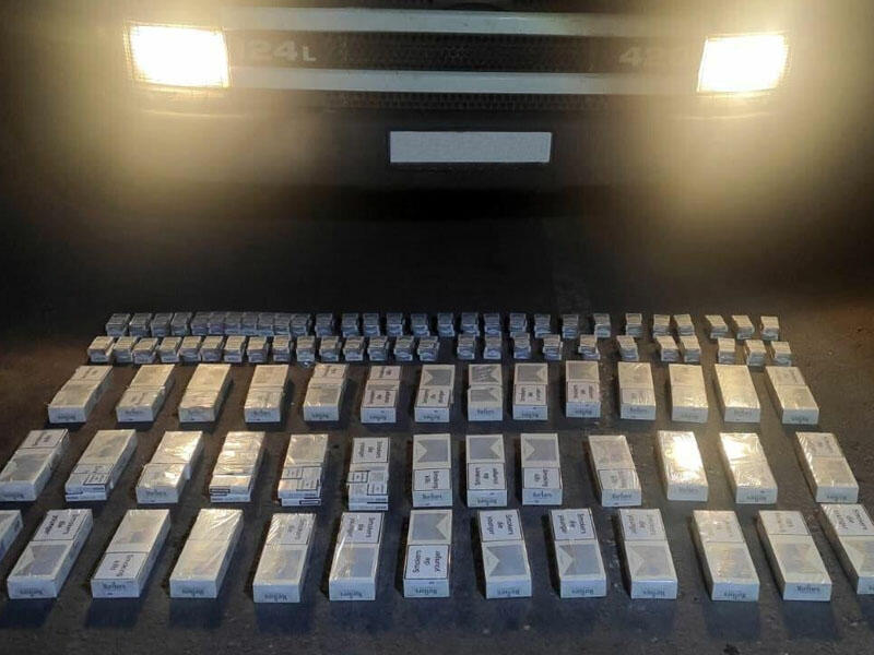 Azərbaycana gələn yük avtomobilindən 4600 ədəd 'Marlboro' aşkarlandı