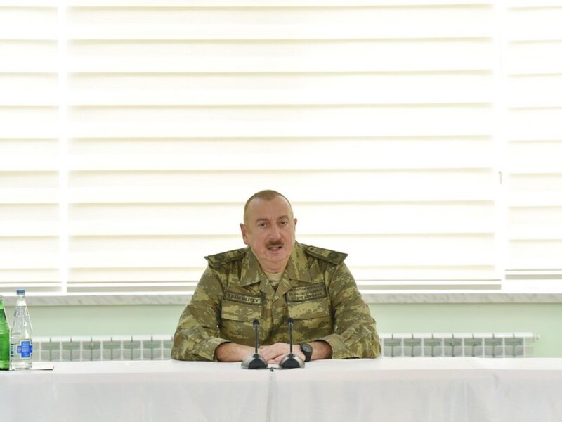 İlham Əliyev İranın Azərbaycanla sərhəddə hərbi təlimlər keçirməsinə münasibət bildirib