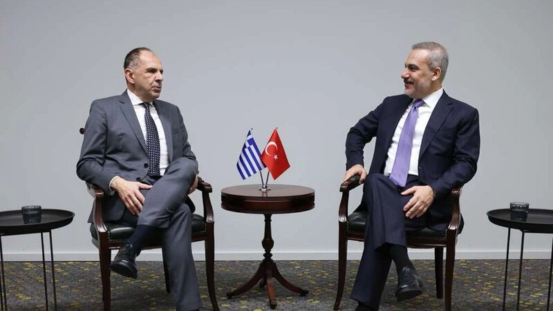 Türkiyə və Yunanıstan XİN başçıları görüşdü