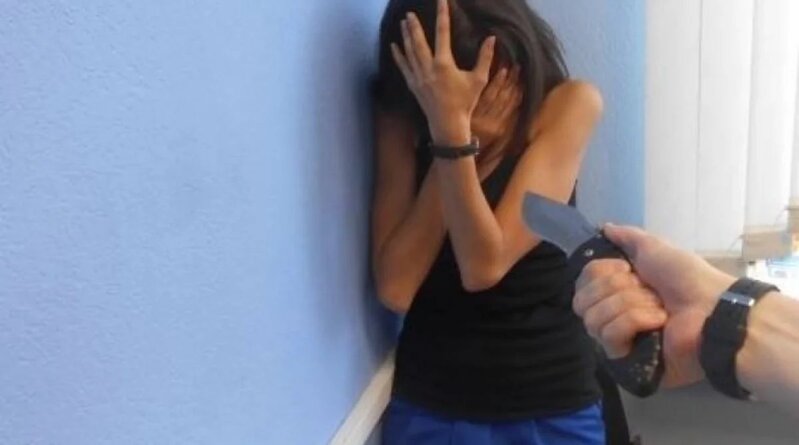 Naxçıvanda DƏHŞƏT: arvadını və baldızını bıçaqladı