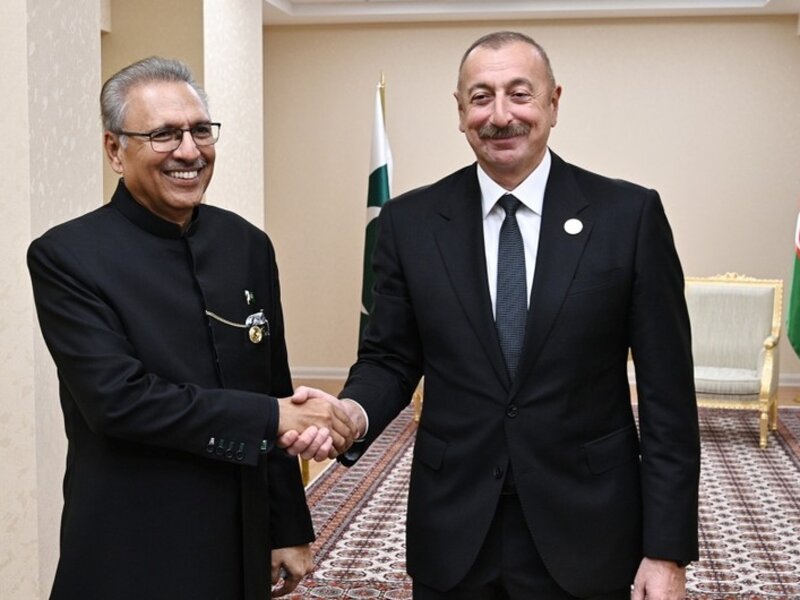 Pakistan Prezidenti Qarabağ zəfəri münasibətilə Azərbaycanı təbrik etdi