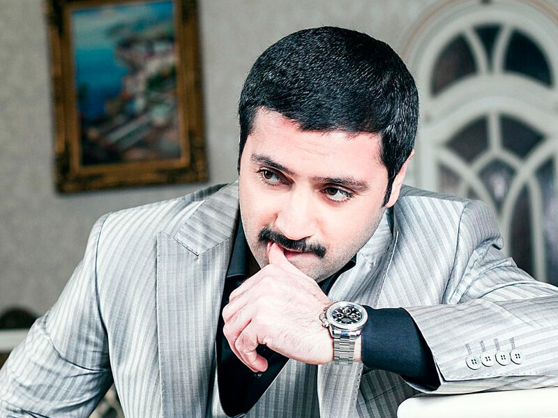 İzzət Bağırov: 'Əri ilə dalaşan acığını müğənnidən çıxır' - VİDEO