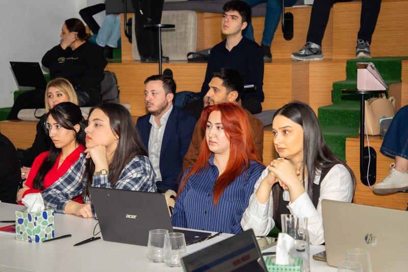 Azərsun Holdinq' jurnalistlər üçün süni intellekt mövzusunda təlim təşkil edib - FOTOLAR