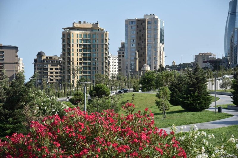Təzəpirin ətrafı yenidən qurulacaq, süni göl yaradılacaq