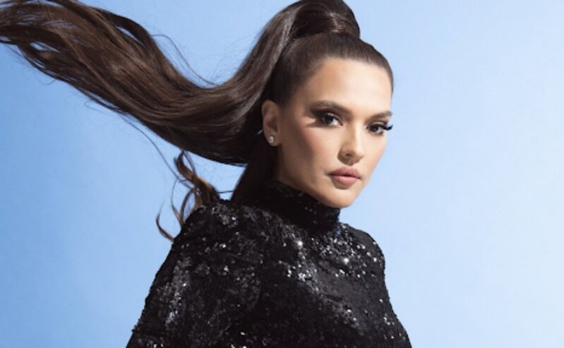 Türkiyəli məşhurlardan təyyarə qəzası ilə bağlı PAYLAŞIM