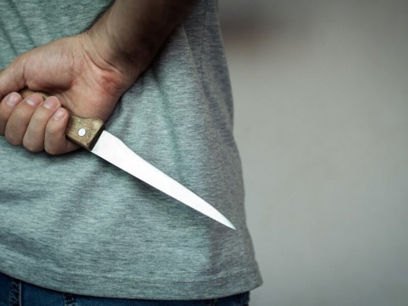 Gəncədə 25 yaşlı oğlan bıçaqlandı