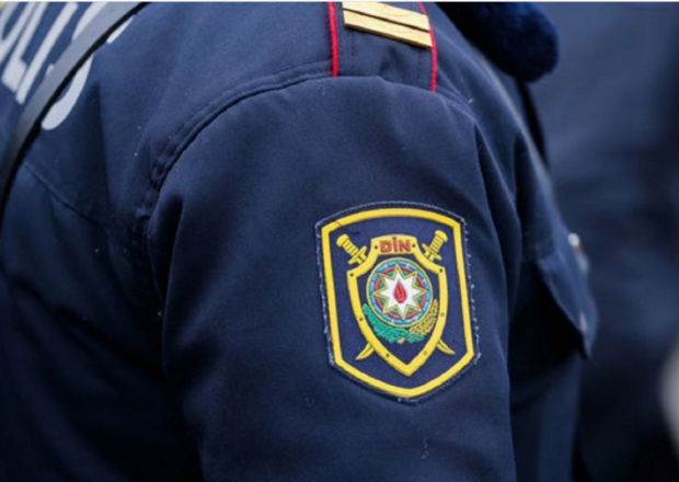 Azərbaycanda polis idarədə bıçaqlandı