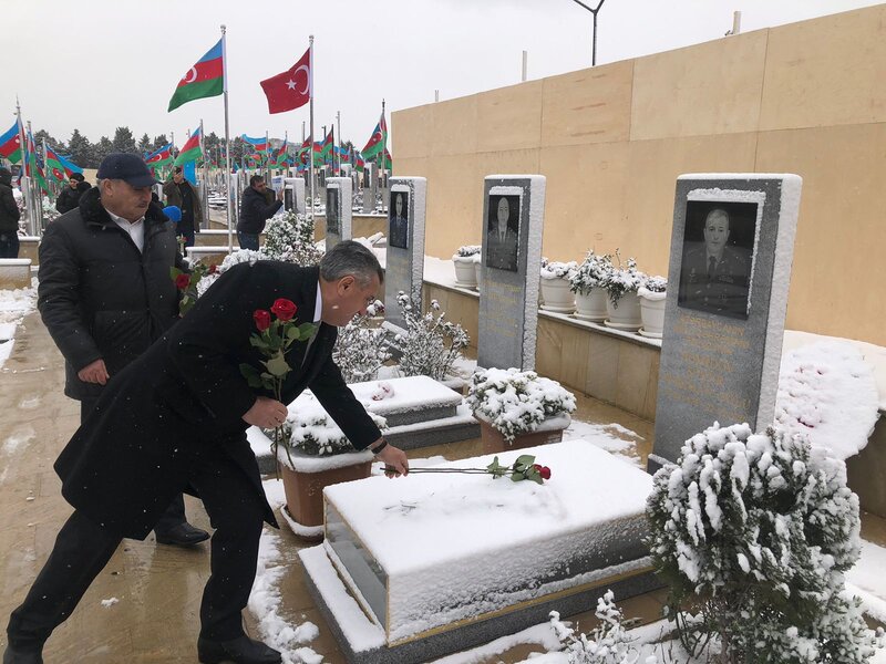 Abşeronda şəhid Vüqar Eyvazov 35-ci doğum günündə yad edilib - FOTOLAR