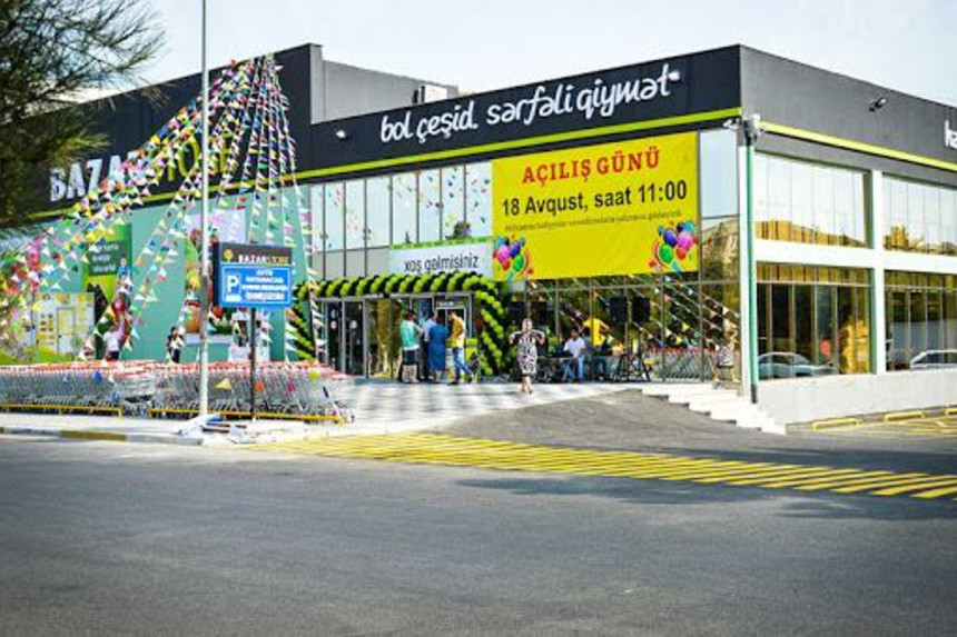 Ticarət mərkəzində hadisə baş verən liftin istismarı qadağan edildi