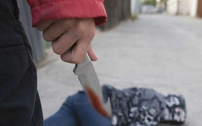 Qazaxda doqquzuncu sinif şagirdi məktəb yoldaşını bıçaqladı