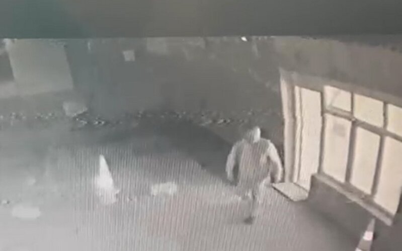 Sumqayıtda oğul atasının obyektini yandırdı - VİDEO