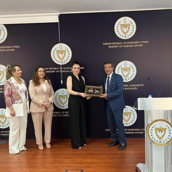 QHT Agentliyinin əməkdaşı Prezidentlə görüşdə iştirak edib - FOTO