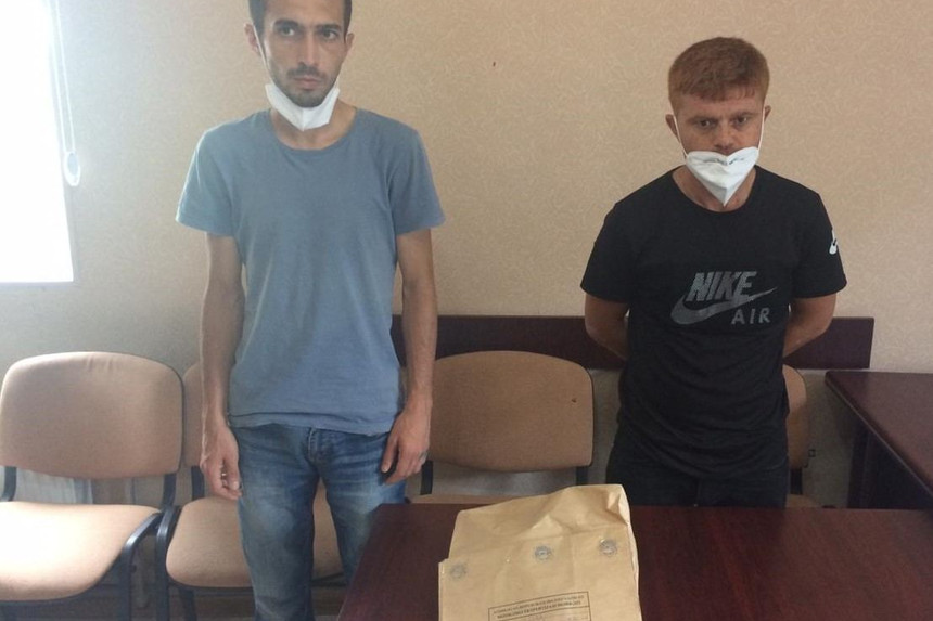 Bakı sakinləri Biləsuvarda 2 kiloqram heroinlə tutuldu