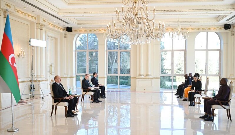 İlham Əliyev Anqolanın yeni səfirinin etimadnaməsini qəbul etdi - FOTO