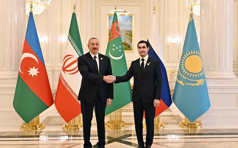 İlham Əliyev türkmənistanlı həmkarını təbrik edib