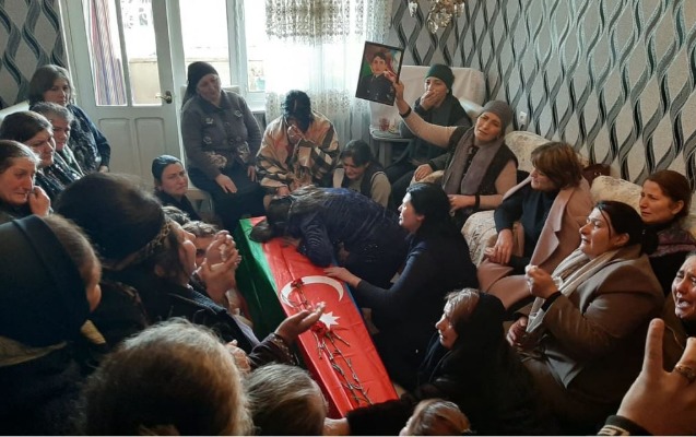 Gəncədə şəhidimizlə vida mərasimi keçirilir - FOTO