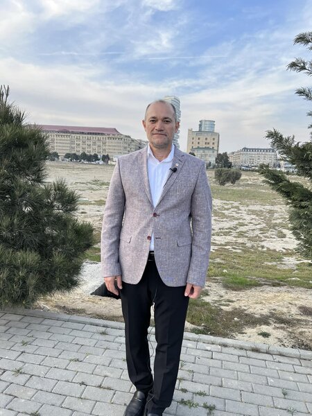 Millət vəkilini bulvara buraxmadılar - FOTO
