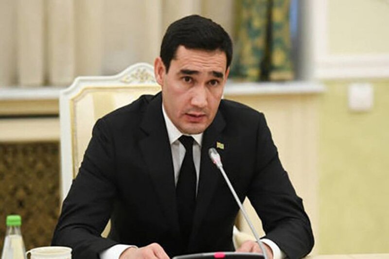 Sərdar Berdiməhəmmədov İlham Əliyevi təbrik etdi