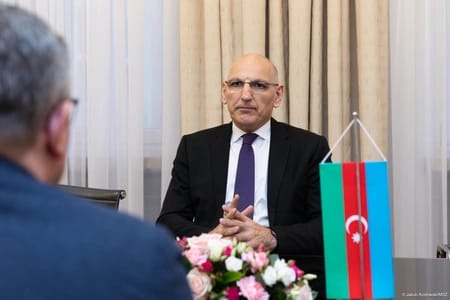 Varşava Bakı ilə əməkdaşlığın daha da genişləndiriləcəyinə ümid edir