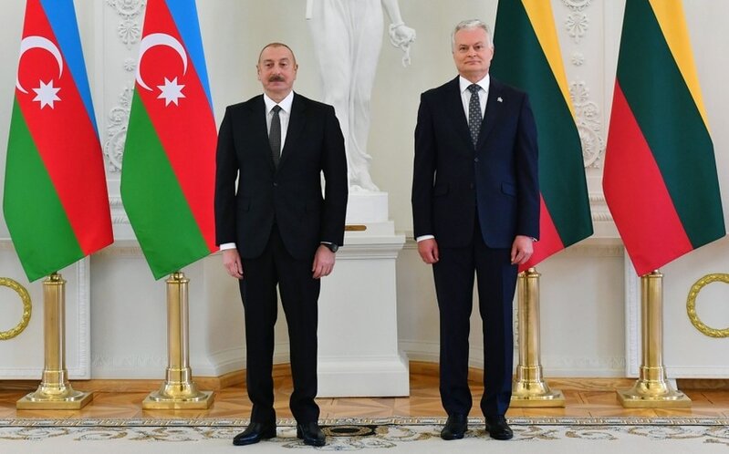 Litva prezidenti İlham Əliyevi təbrik etdi