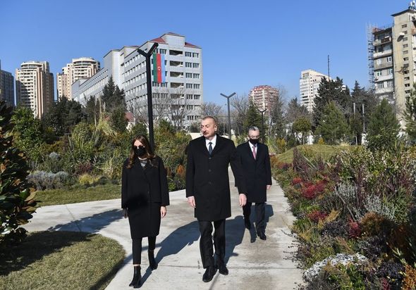 İlham Əliyev və Mehriban Əliyeva Yasamalda parkın açılışında - YENİLƏNİB+FOTO/VİDEO