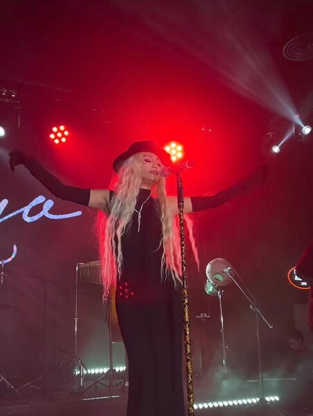 Röyanın izdihamlı konsertindən - FOTOLAR