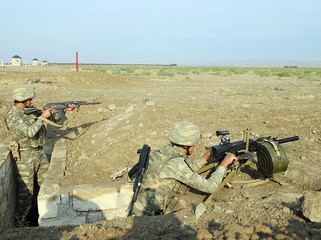 Zakir Həsənov döyüş hazırlığı üzrə məşğələləri izləyib - FOTO