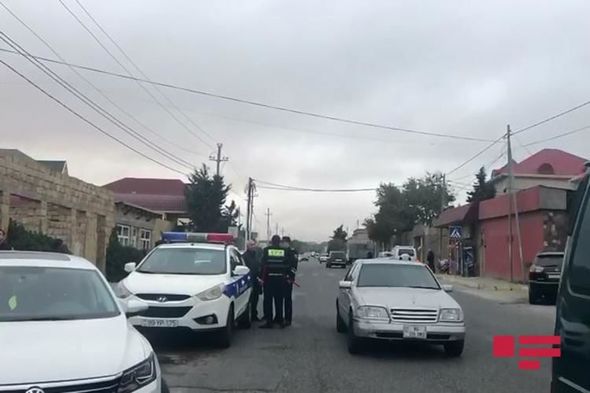 Azərbaycanda Vəkil Bürosunun müdiri avtomobillə qadının üstündən keçdi - FOTO