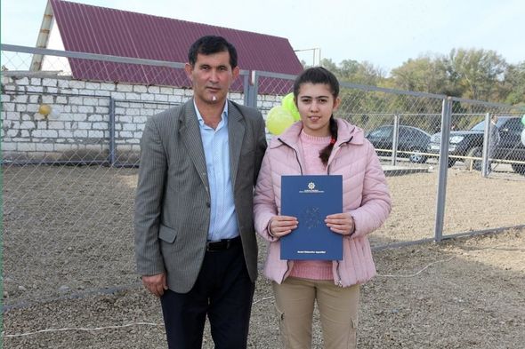 Daha dörd rayonda şəhid ailələrinə və Qarabağ müharibəsi əlillərinə ev verildi - FOTO
