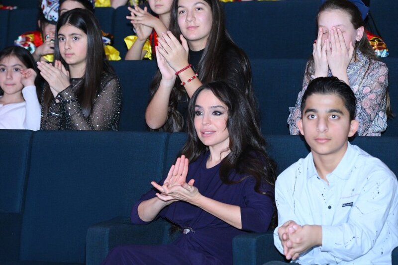 Leyla və Alena Əliyeva mükafatlandırma mərasimində - FOTOLAR