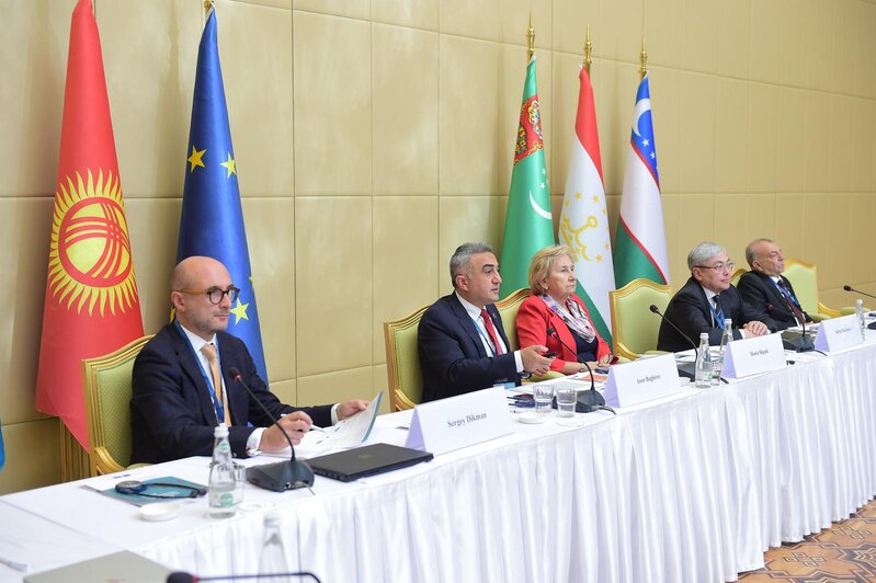 Türkmənistanda Vəkillər Kollegiyasının yaradılmasında Azərbaycan təcrübəsi nəzərə alınacaq