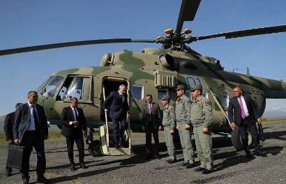 Paşinyan helikopterinin təcili eniş etməsindən danışdı: 'Pis hava şəraiti