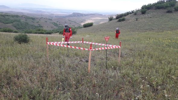 Ağstafada iki top mərmisi tapıldı - FOTO