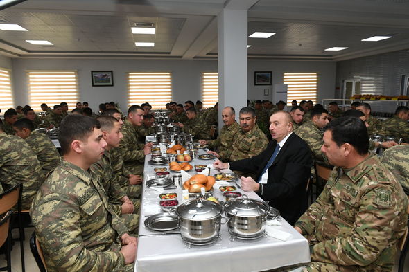 İlham Əliyevin Rusiyanın nüfuzlu jurnalına müsahibəsi - TAM MƏTN + FOTO
