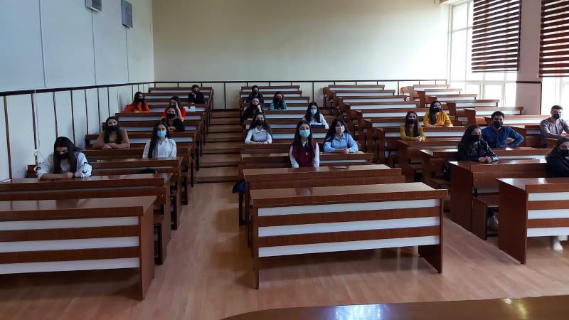 Bu universitetdə magistratura pilləsində bir qrup distant təhsilə keçdi