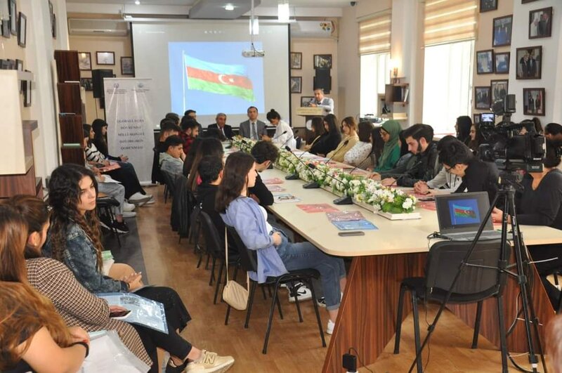 Azərbaycan Dillər Universitetində mənəvi dəyərlərlə bağlı tədbir keçirildi - FOTOLAR