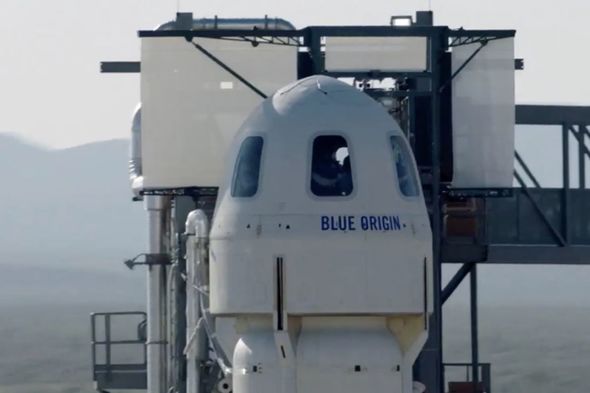 Kosmosda suborbital ekskursiya üçün bilet hərraca çıxarıldı - FOTO/VİDEO