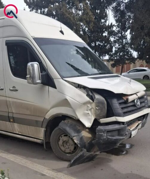 Maşınını təmir edərkən xəstəxanalıq oldu - Fotolar