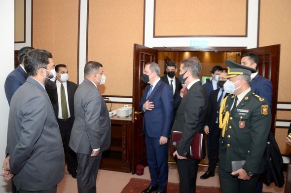 Ceyhun Bayramov pakistanlı generalla müzakirə apardı – FOTO